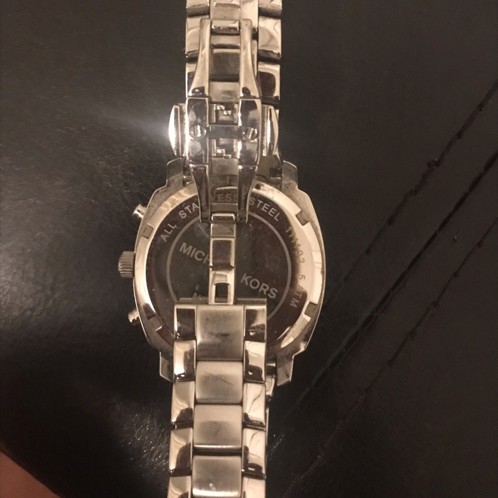 Michael Kors Watch - Picture 5 of 5
